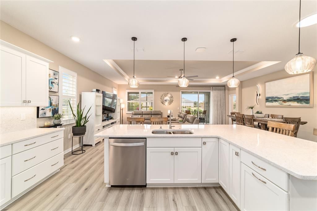 En Venta: $424,900 (3 camas, 2 baños, 2118 Pies cuadrados)