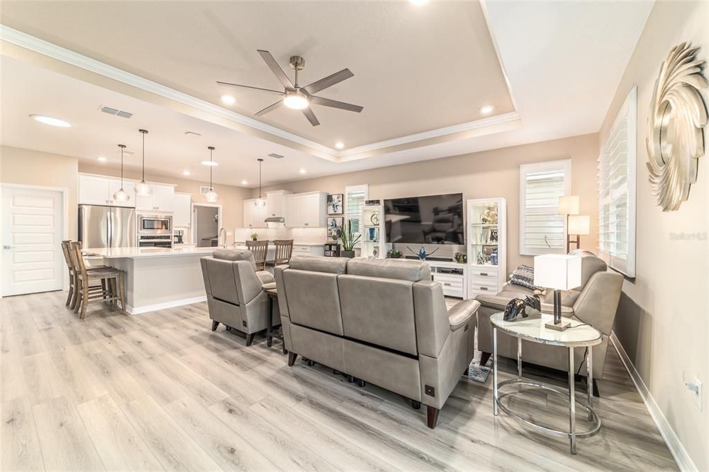 En Venta: $424,900 (3 camas, 2 baños, 2118 Pies cuadrados)