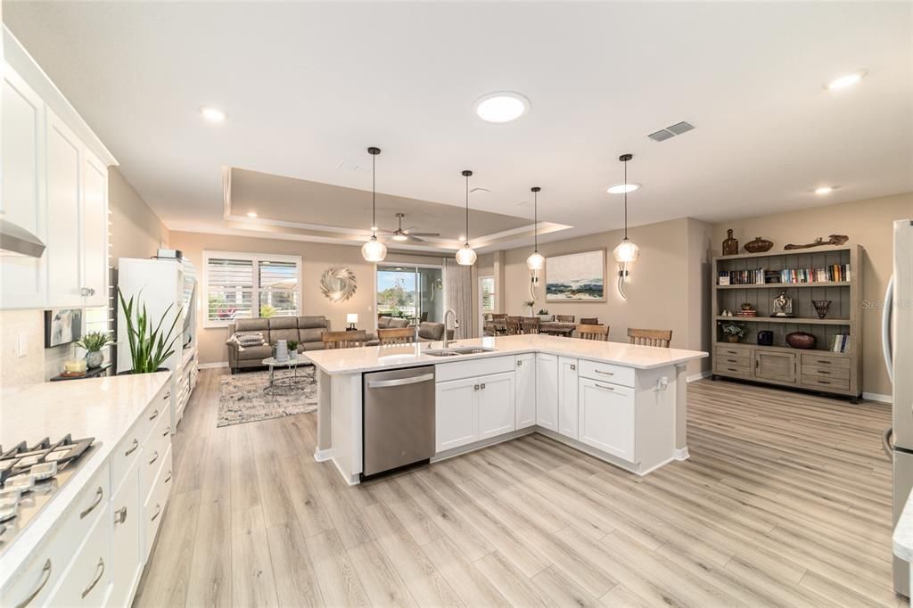 En Venta: $424,900 (3 camas, 2 baños, 2118 Pies cuadrados)