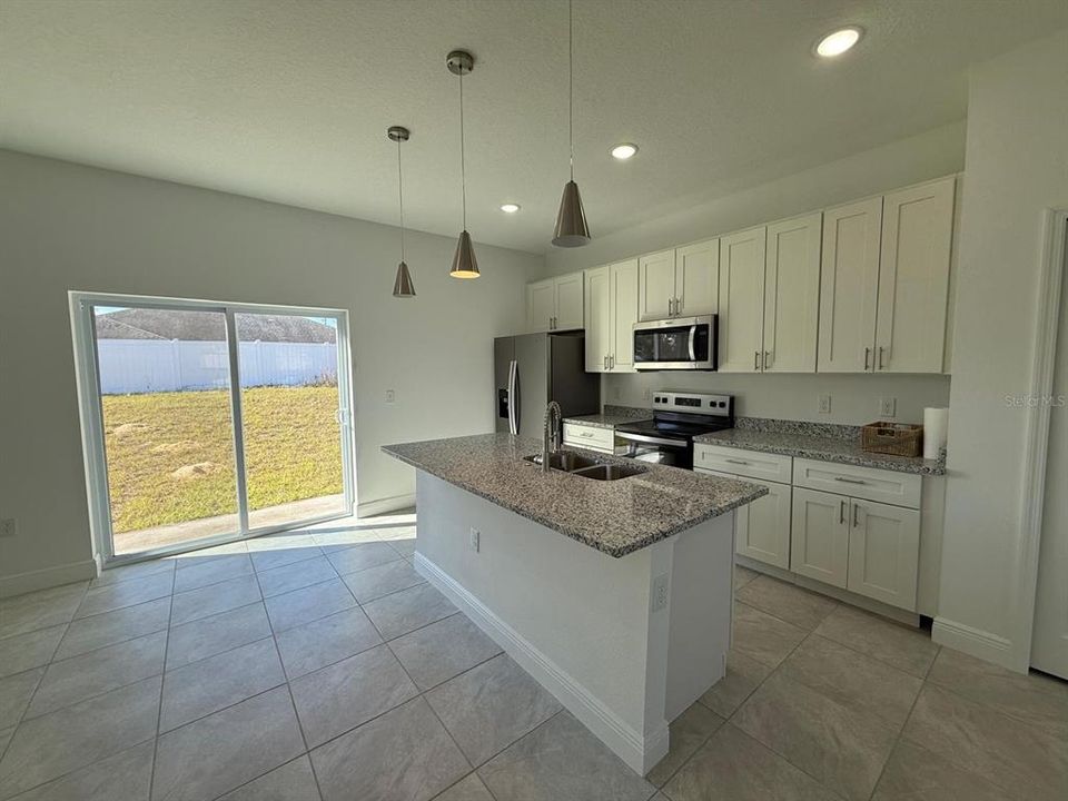 For Sale: $285,000 (4 beds, 2 baths, 1580 Square Feet)