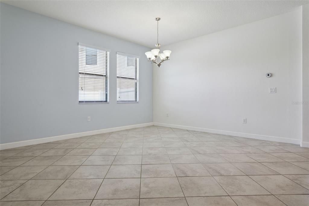 В аренду: $2,850 (4 спален, 3 ванн, 2040 Квадратных фут)