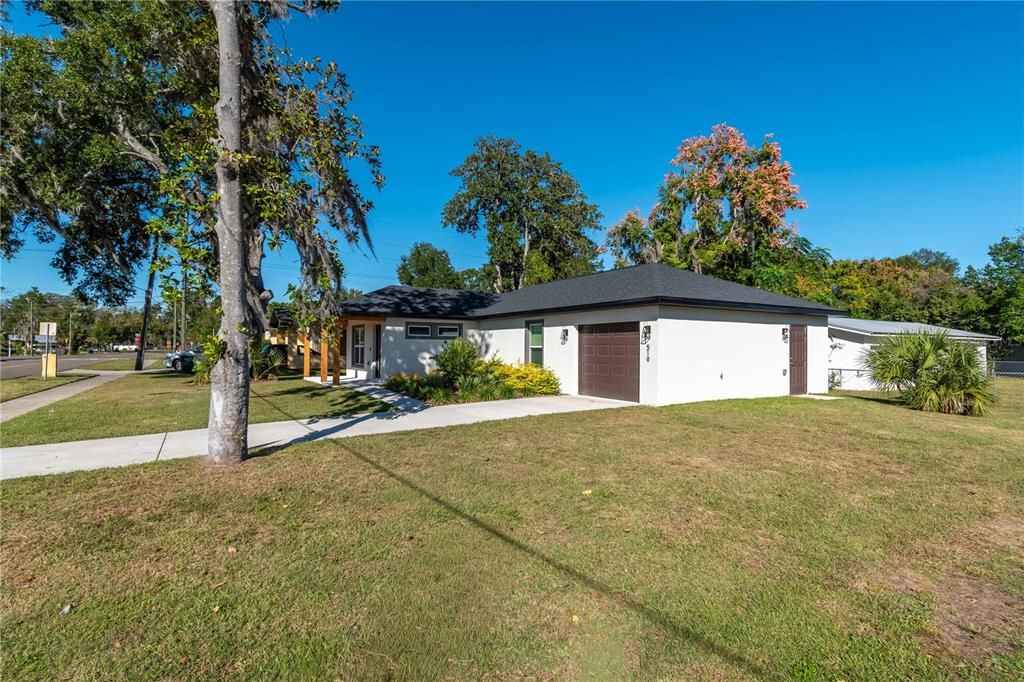 For Rent: $1,750 (3 beds, 2 baths, 1161 Square Feet)