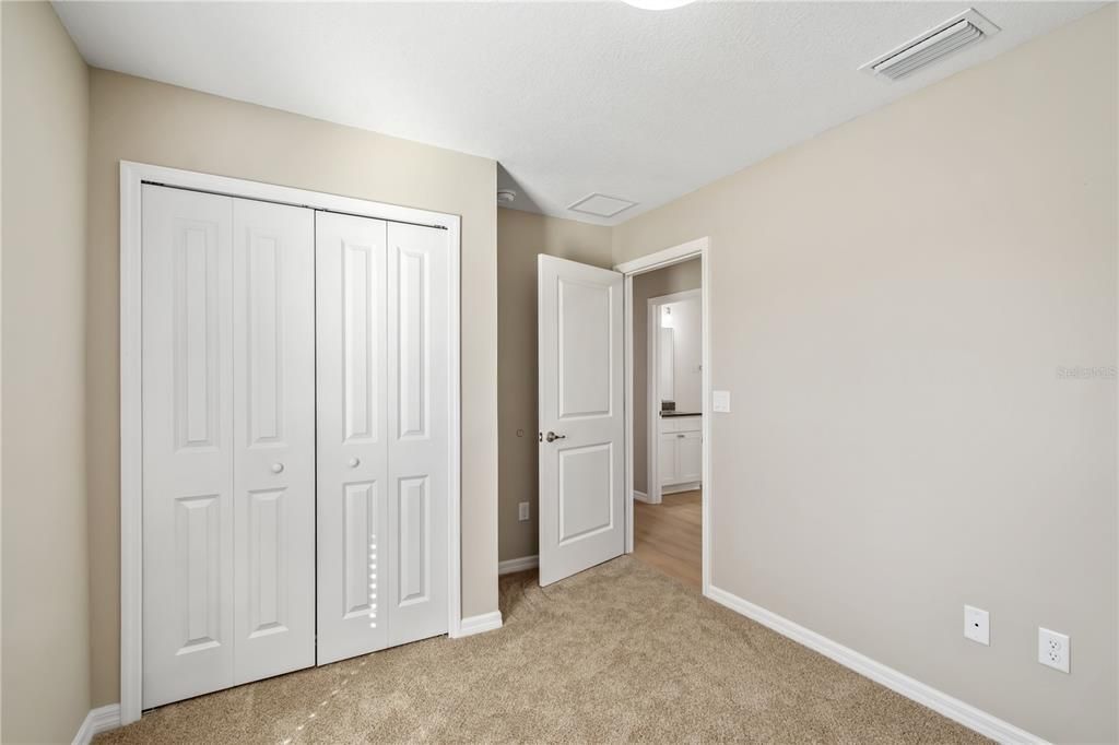 For Rent: $1,750 (3 beds, 2 baths, 1161 Square Feet)