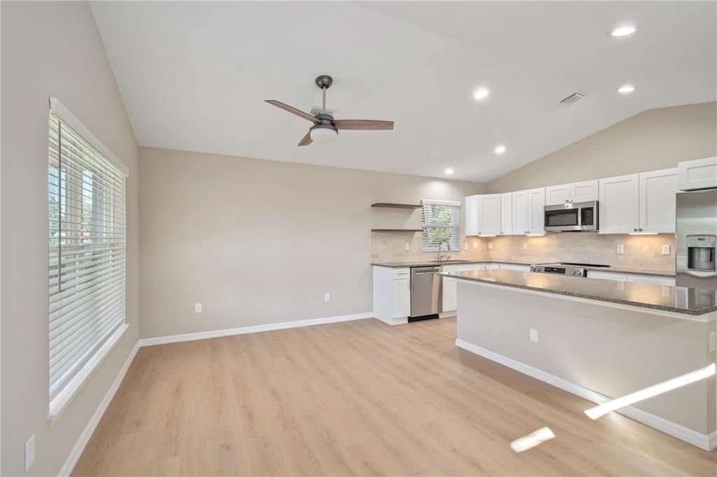 For Rent: $1,750 (3 beds, 2 baths, 1161 Square Feet)