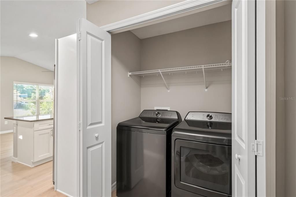 For Rent: $1,750 (3 beds, 2 baths, 1161 Square Feet)