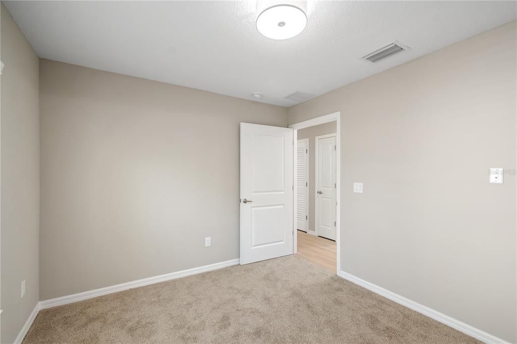 For Rent: $1,750 (3 beds, 2 baths, 1161 Square Feet)