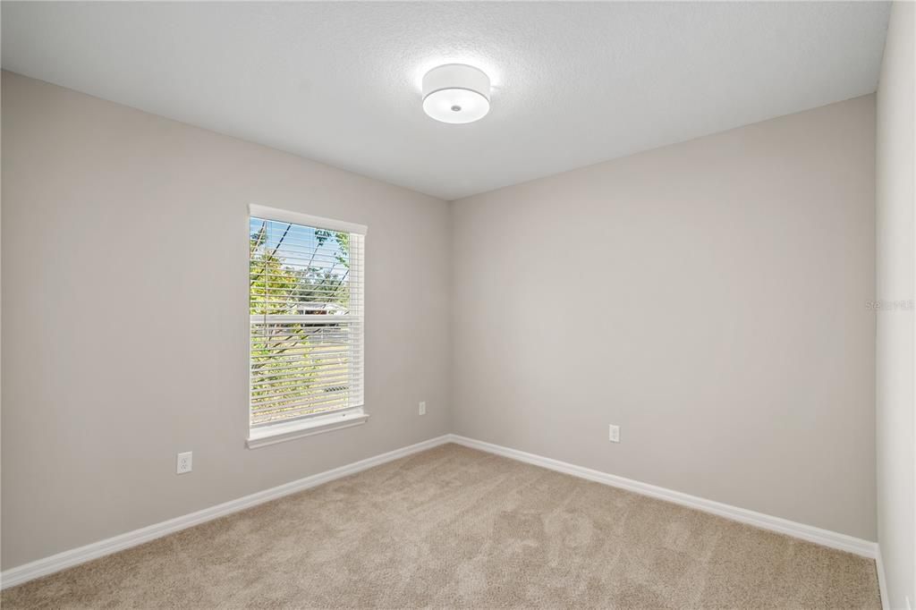 For Rent: $1,750 (3 beds, 2 baths, 1161 Square Feet)