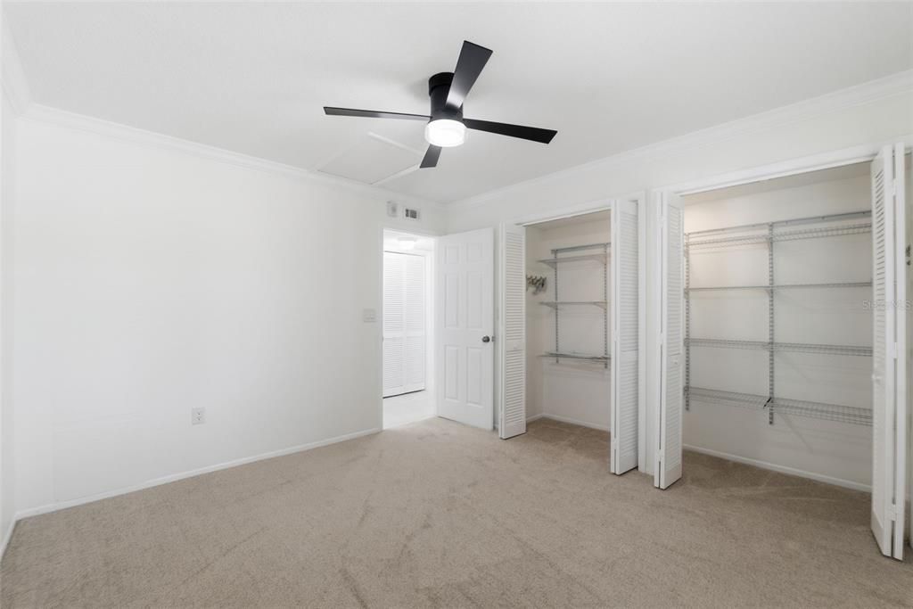 For Sale: $200,000 (2 beds, 2 baths, 1094 Square Feet)