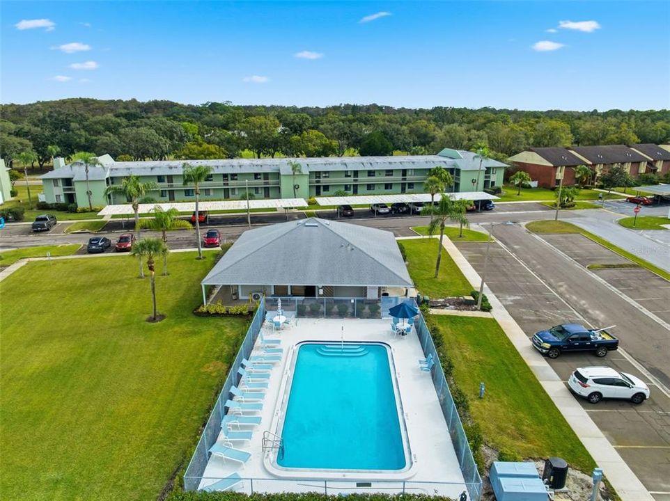 For Sale: $200,000 (2 beds, 2 baths, 1094 Square Feet)