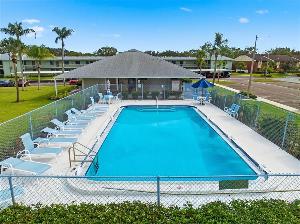 For Sale: $200,000 (2 beds, 2 baths, 1094 Square Feet)