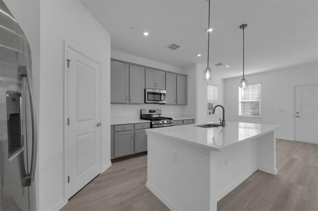 En Venta: $357,490 (3 camas, 2 baños, 1496 Pies cuadrados)