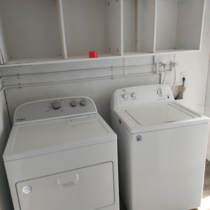 出租: $2,100 (3 贝兹, 1 浴室, 1448 平方英尺)