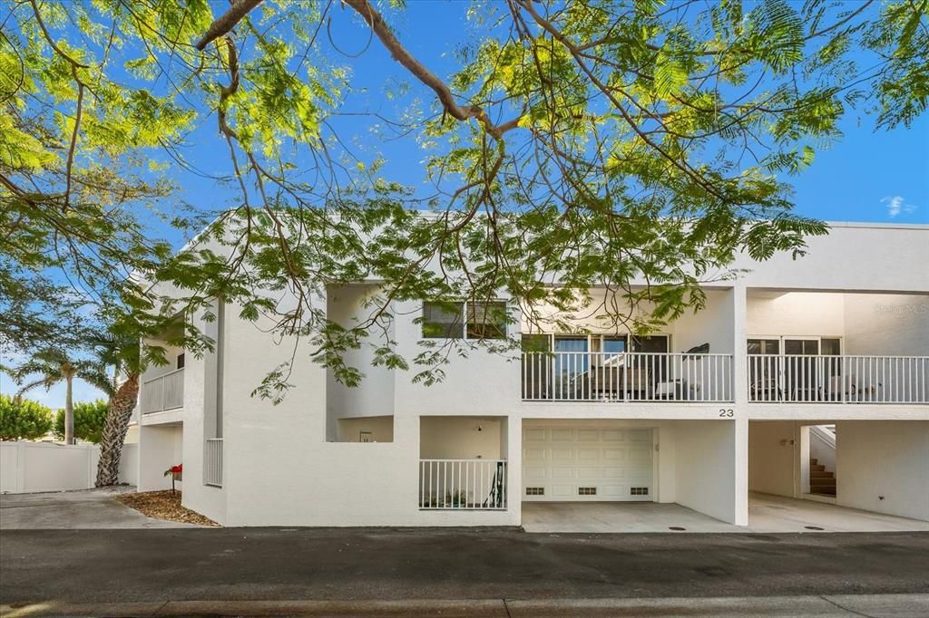 待售: $525,000 (2 贝兹, 2 浴室, 949 平方英尺)