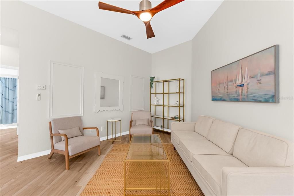 待售: $525,000 (2 贝兹, 2 浴室, 949 平方英尺)