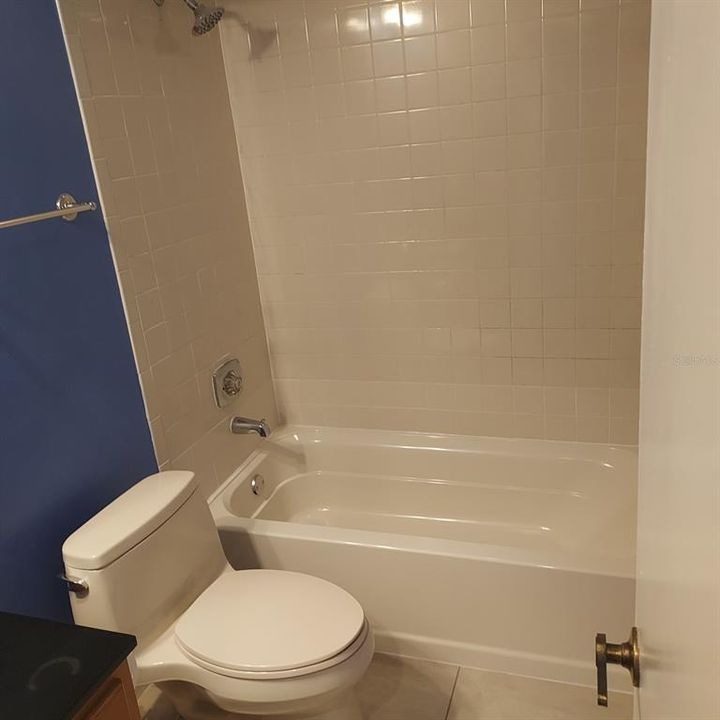 出租: $2,400 (3 贝兹, 2 浴室, 1389 平方英尺)