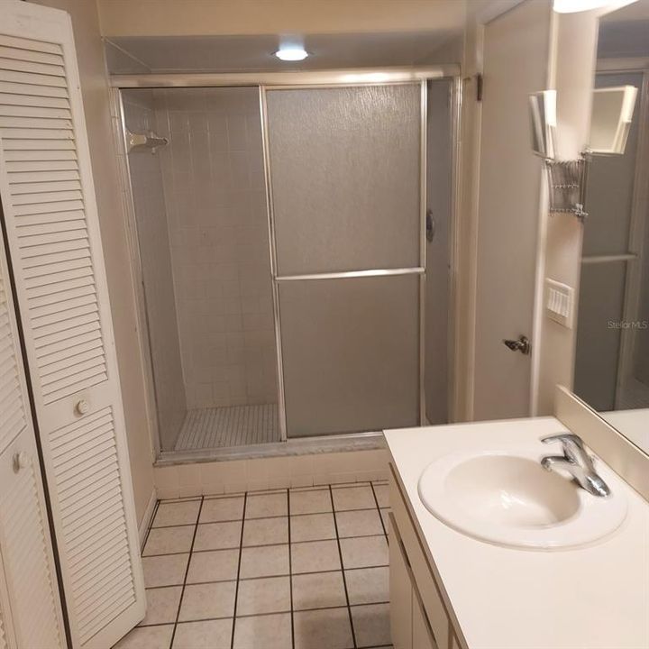 出租: $2,400 (3 贝兹, 2 浴室, 1389 平方英尺)