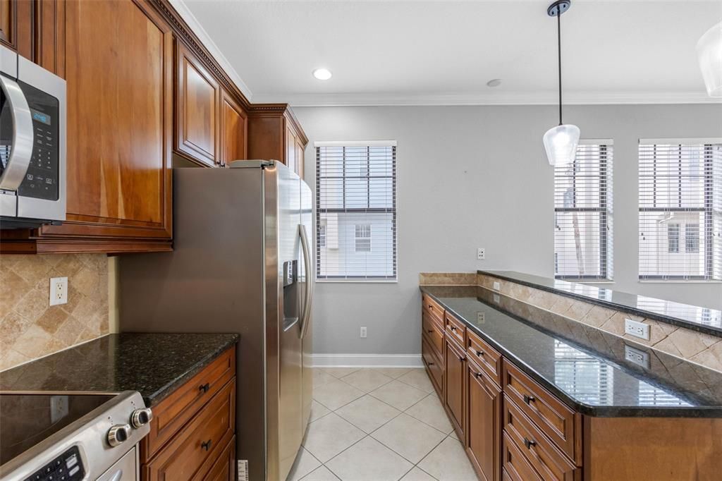 En Renta: $5,250 (3 camas, 3 baños, 2138 Pies cuadrados)