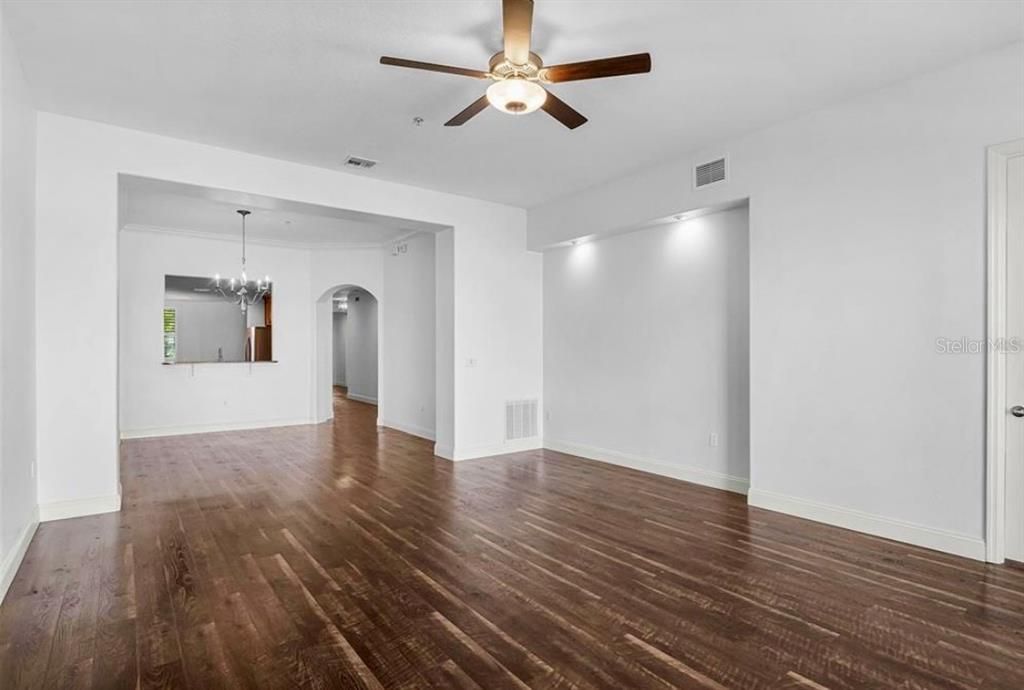 На продажу: $595,000 (3 спален, 2 ванн, 2162 Квадратных фут)