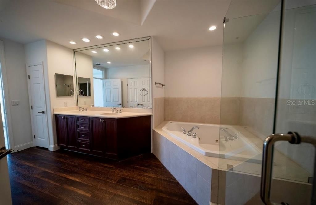 На продажу: $595,000 (3 спален, 2 ванн, 2162 Квадратных фут)