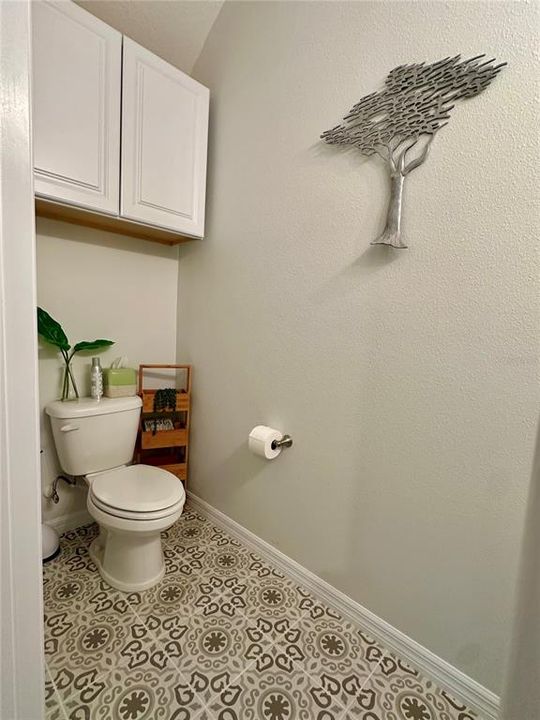 Active With Contract: $429,000 (3 beds, 2 baths, 2004 Square Feet)