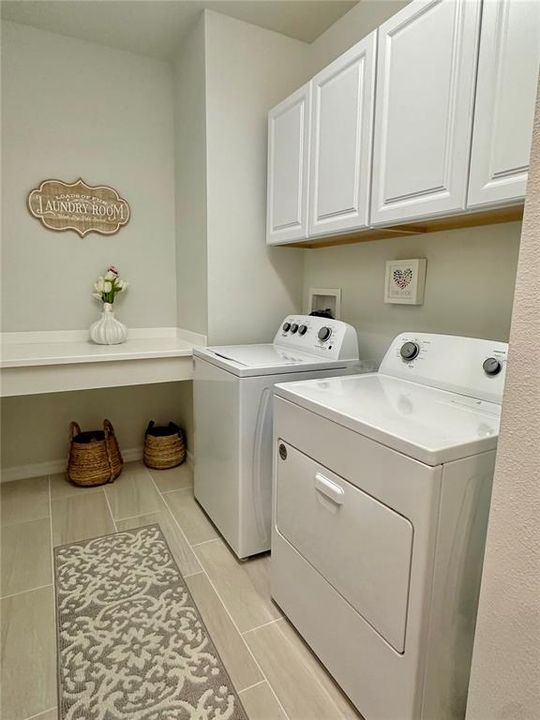 Active With Contract: $429,000 (3 beds, 2 baths, 2004 Square Feet)