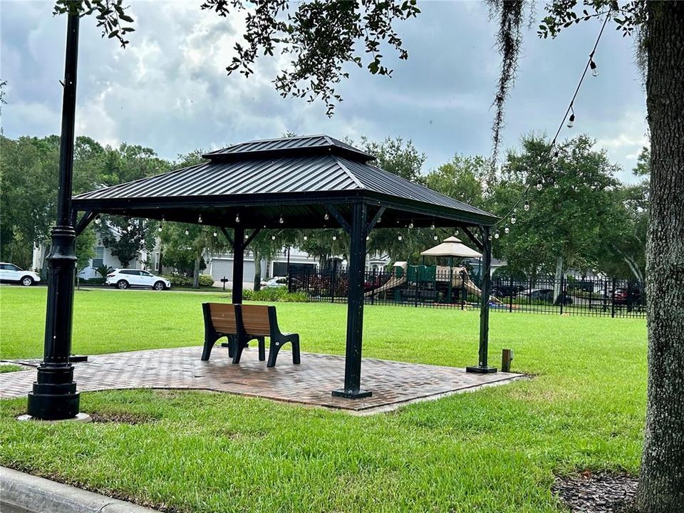 For Rent: $3,600 (4 beds, 3 baths, 2616 Square Feet)