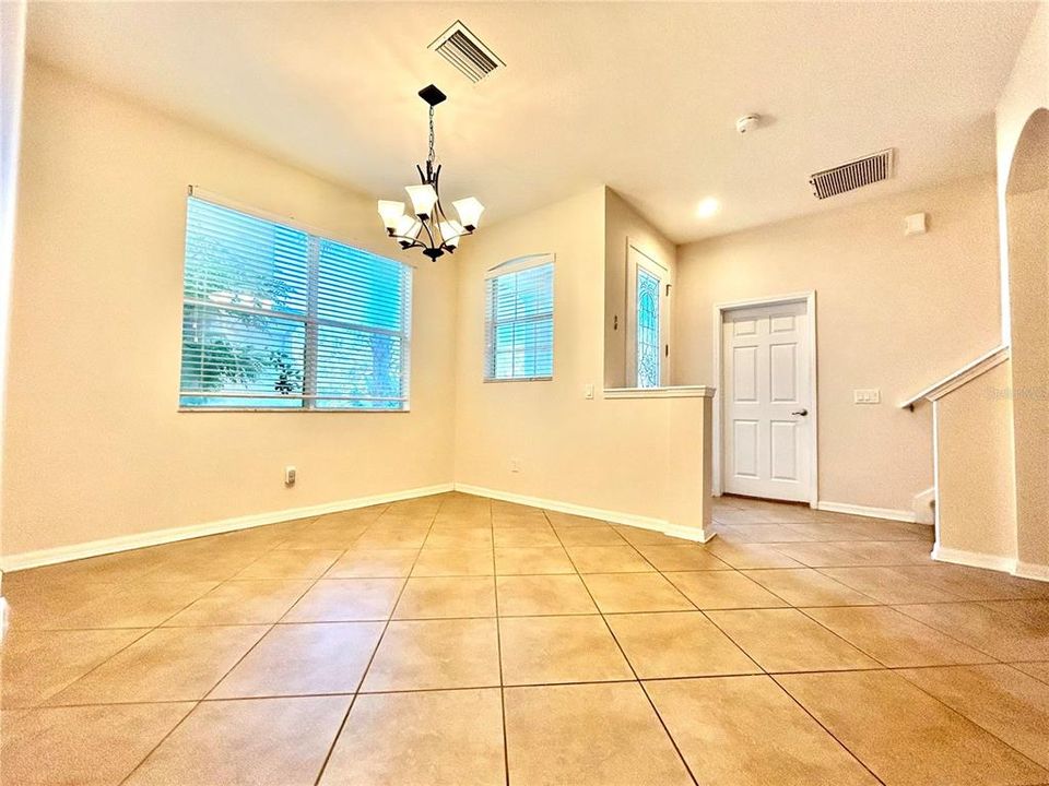 For Rent: $3,600 (4 beds, 3 baths, 2616 Square Feet)