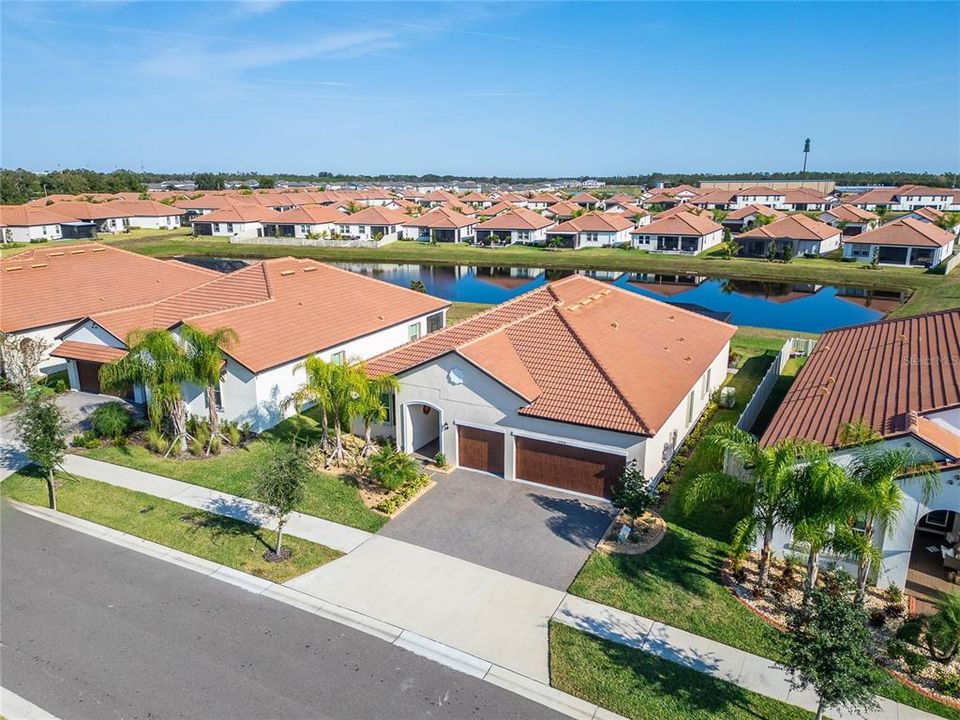 待售: $630,000 (3 贝兹, 3 浴室, 2651 平方英尺)