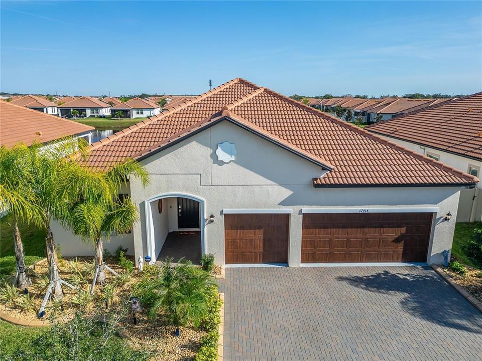 待售: $630,000 (3 贝兹, 3 浴室, 2651 平方英尺)