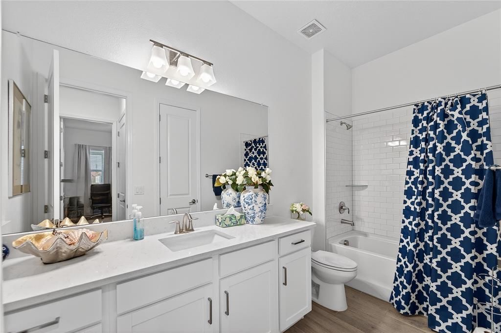 待售: $630,000 (3 贝兹, 3 浴室, 2651 平方英尺)