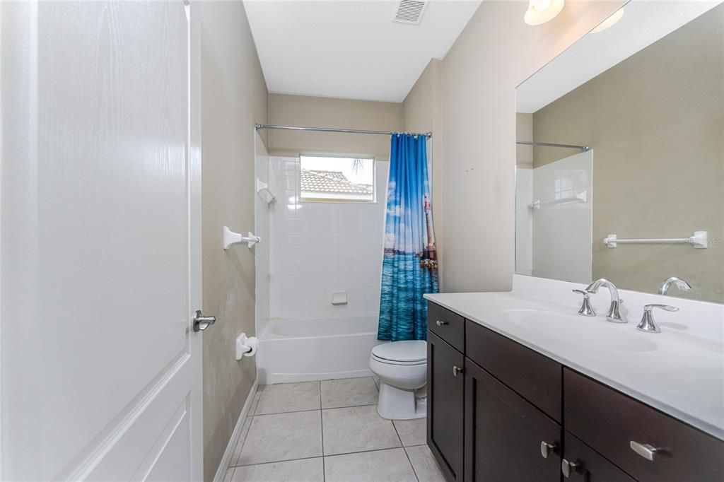 For Sale: $439,900 (3 beds, 2 baths, 1874 Square Feet)