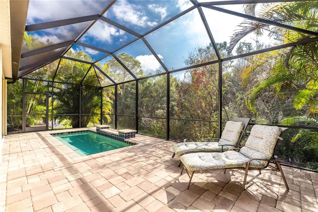 For Sale: $439,900 (3 beds, 2 baths, 1874 Square Feet)