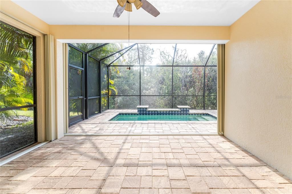 For Sale: $439,900 (3 beds, 2 baths, 1874 Square Feet)