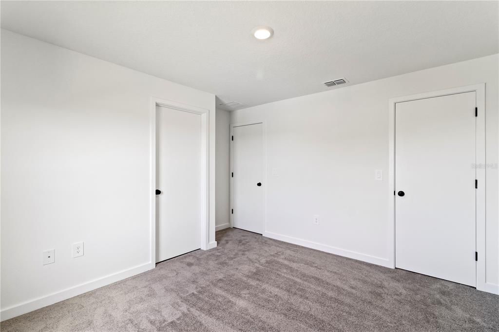 出租: $2,250 (3 贝兹, 3 浴室, 1360 平方英尺)