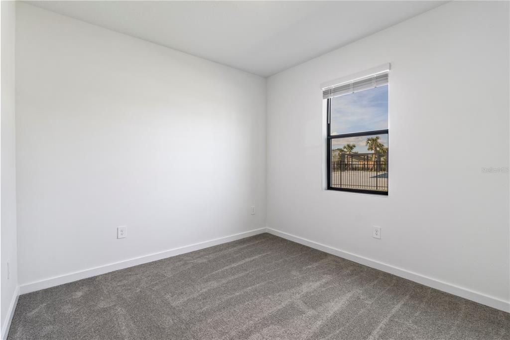 出租: $2,250 (3 贝兹, 3 浴室, 1360 平方英尺)