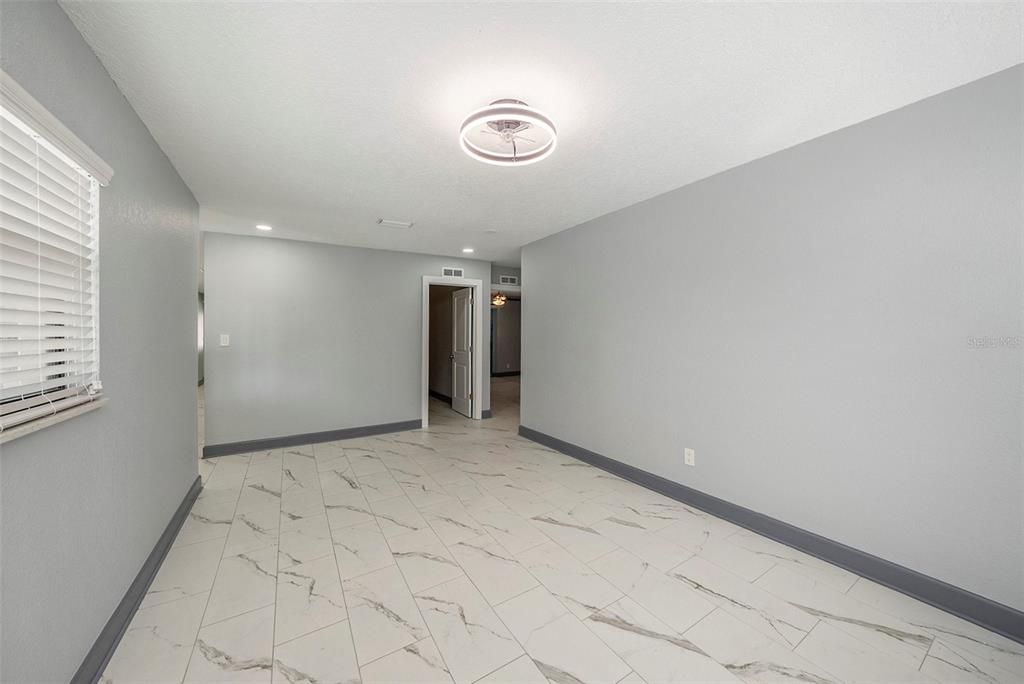 For Sale: $698,000 (3 beds, 3 baths, 1793 Square Feet)