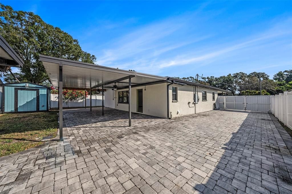 For Sale: $698,000 (3 beds, 3 baths, 1793 Square Feet)