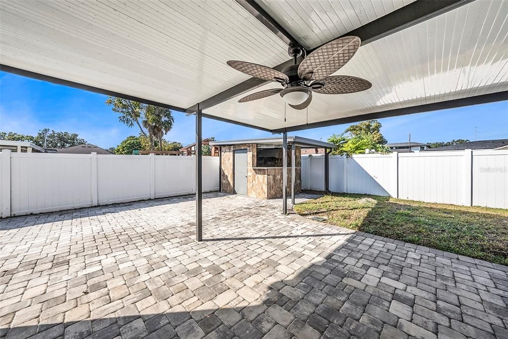 For Sale: $698,000 (3 beds, 3 baths, 1793 Square Feet)