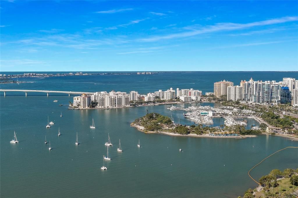 En Venta: $3,975,000 (4 camas, 3 baños, 3020 Pies cuadrados)