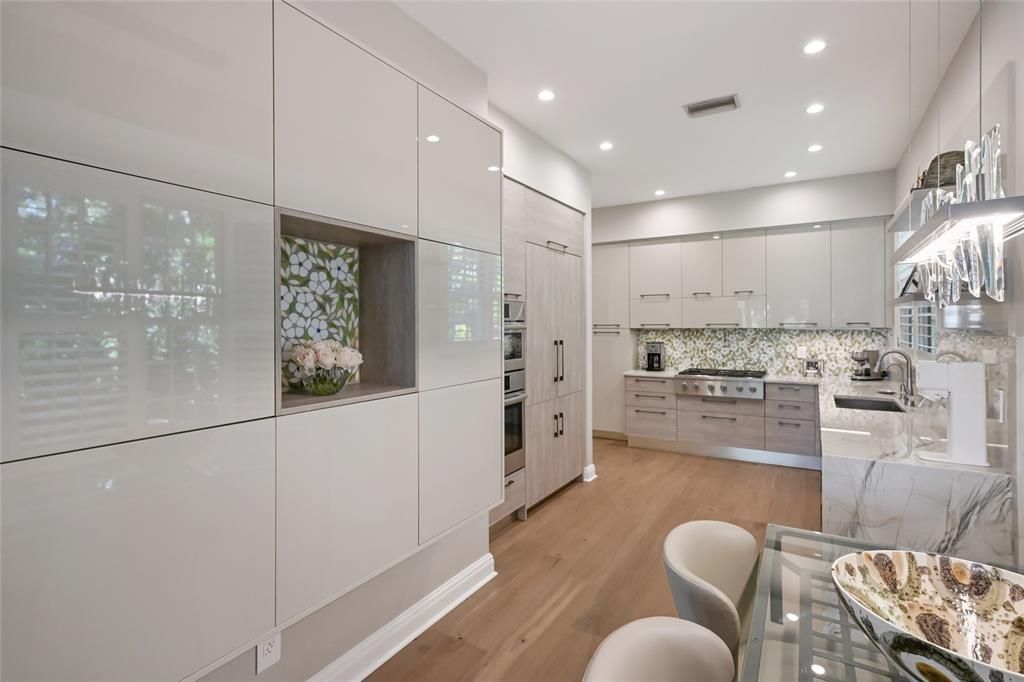 En Venta: $3,975,000 (4 camas, 3 baños, 3020 Pies cuadrados)