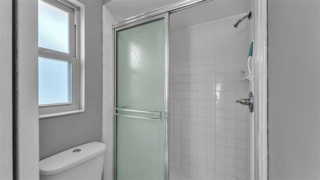 For Sale: $359,900 (3 beds, 2 baths, 1842 Square Feet)