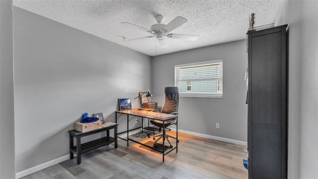 For Sale: $359,900 (3 beds, 2 baths, 1842 Square Feet)