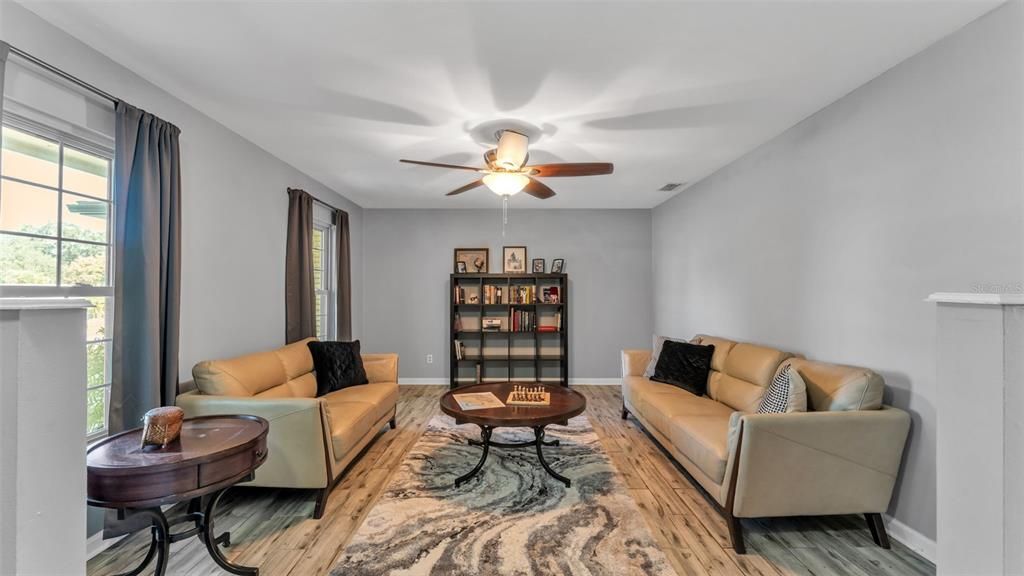 For Sale: $359,900 (3 beds, 2 baths, 1842 Square Feet)