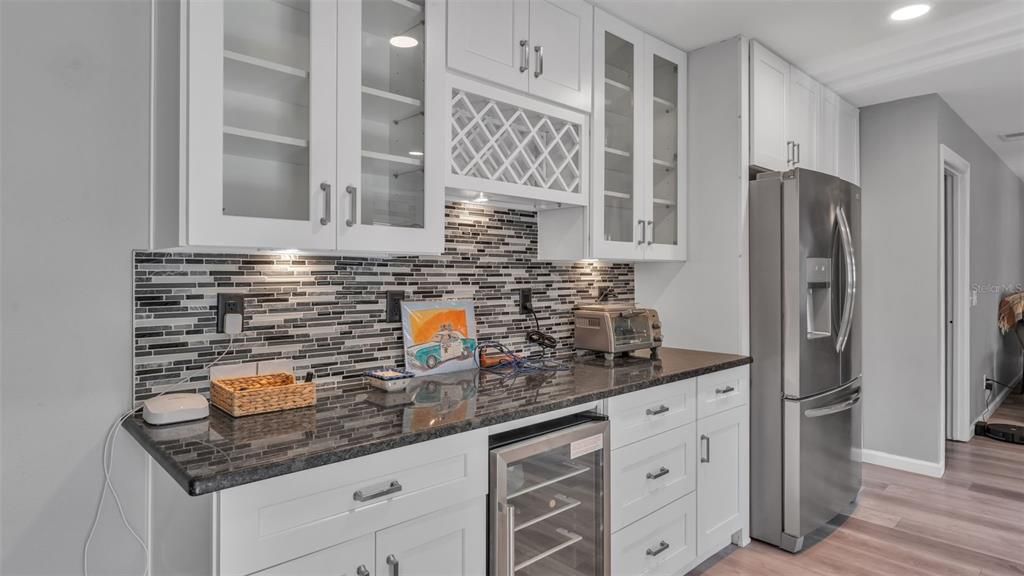 For Sale: $359,900 (3 beds, 2 baths, 1842 Square Feet)