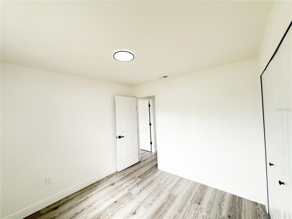 For Sale: $340,000 (3 beds, 2 baths, 1024 Square Feet)