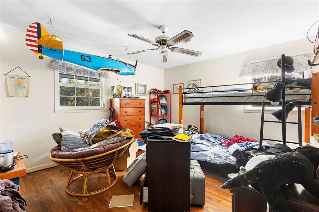 En Venta: $399,900 (8 camas, 4 baños, 3072 Pies cuadrados)