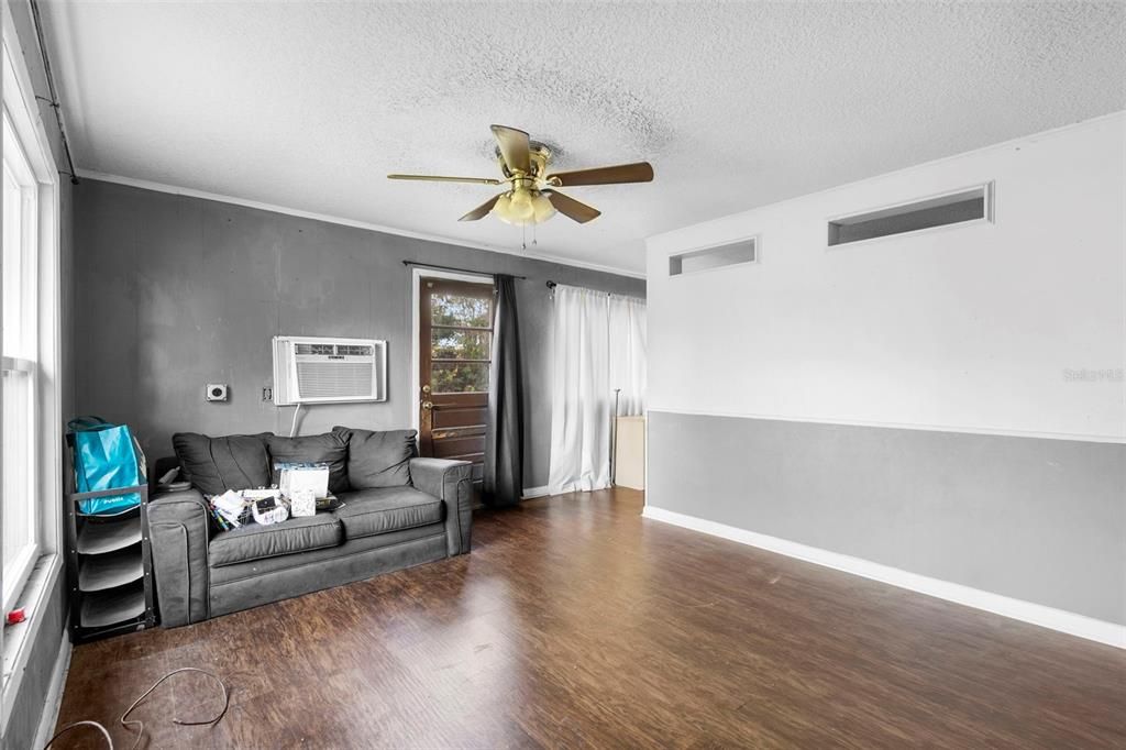 En Venta: $399,900 (8 camas, 4 baños, 3072 Pies cuadrados)