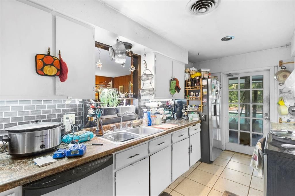 En Venta: $399,900 (8 camas, 4 baños, 3072 Pies cuadrados)