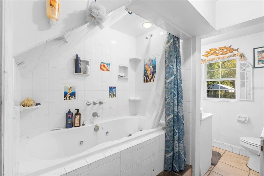 En Venta: $399,900 (8 camas, 4 baños, 3072 Pies cuadrados)