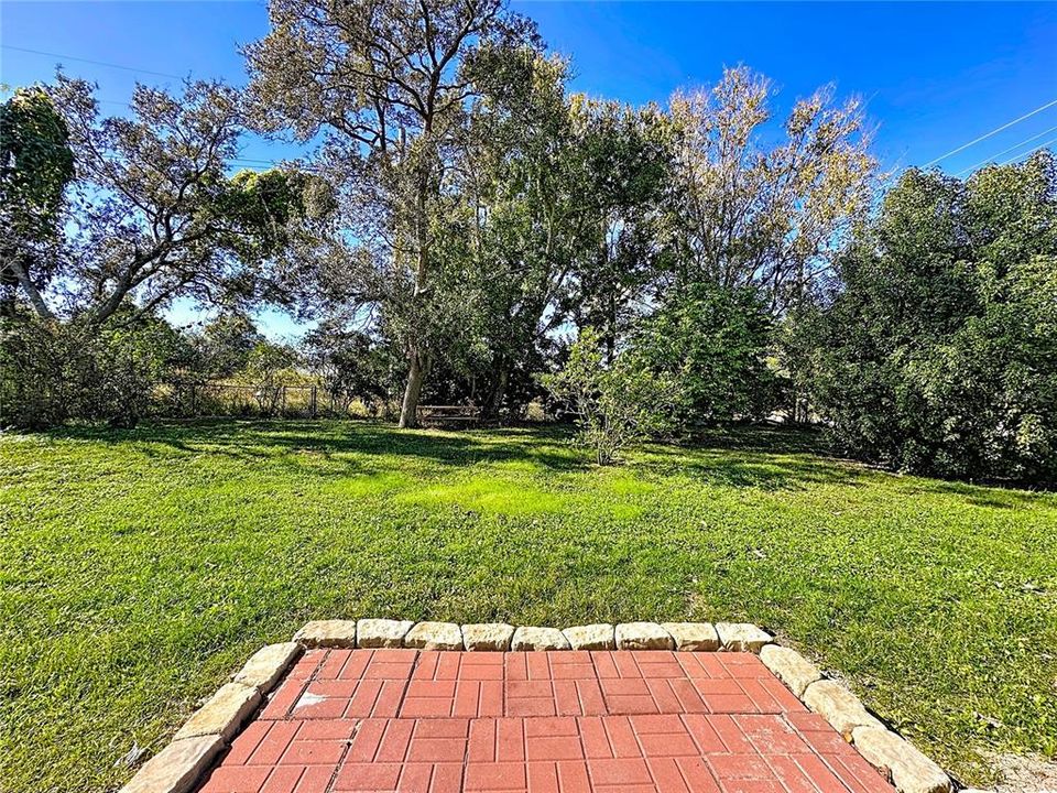 For Sale: $340,000 (3 beds, 2 baths, 1785 Square Feet)